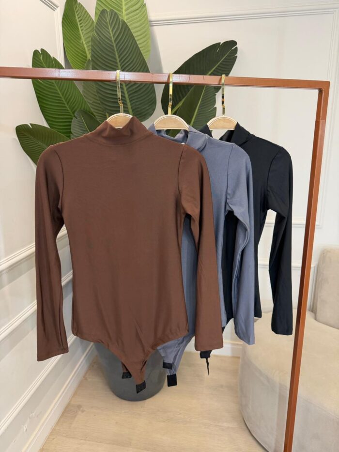 body gola alta manga longa 331075