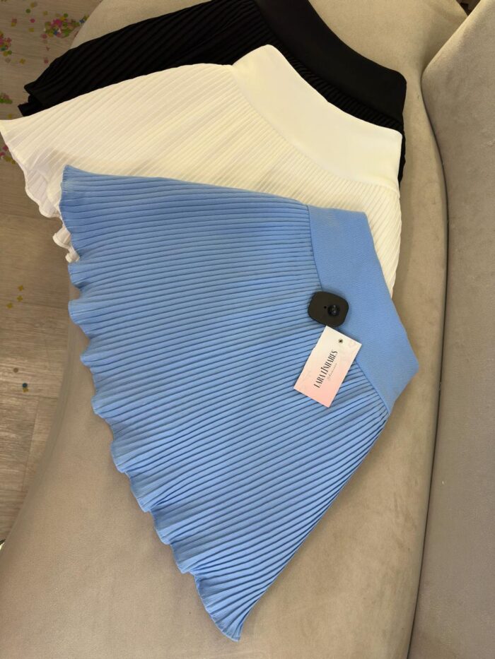 shorts saia plissado irene 344625 shorts saia plissado irene 344625