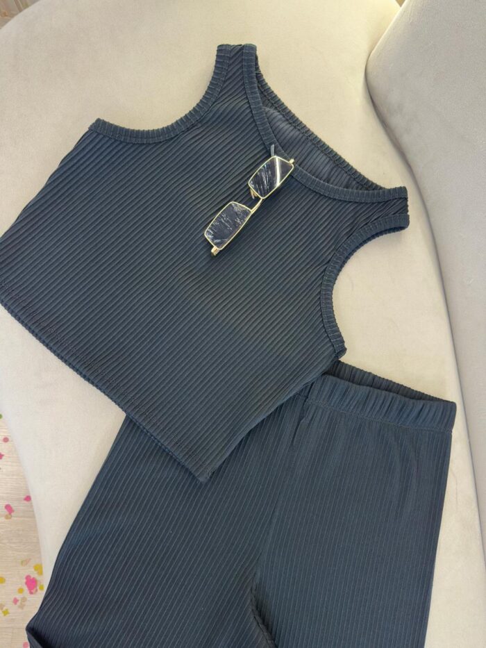 conjunto cropped e calça canelado virginia 139055 conjunto cropped e calça canelado virginia 139055