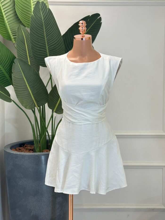 macaquinho curto recortes na lateral branco yasmin 339125