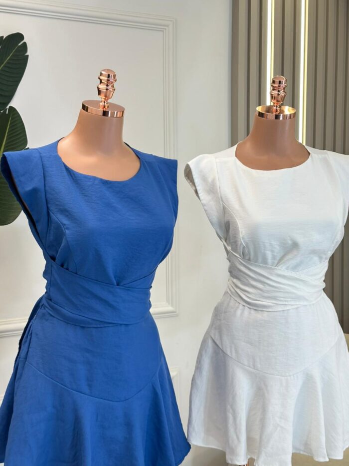 macaquinho curto recortes na lateral branco yasmin 339125 macaquinho curto recortes na lateral branco yasmin 339125