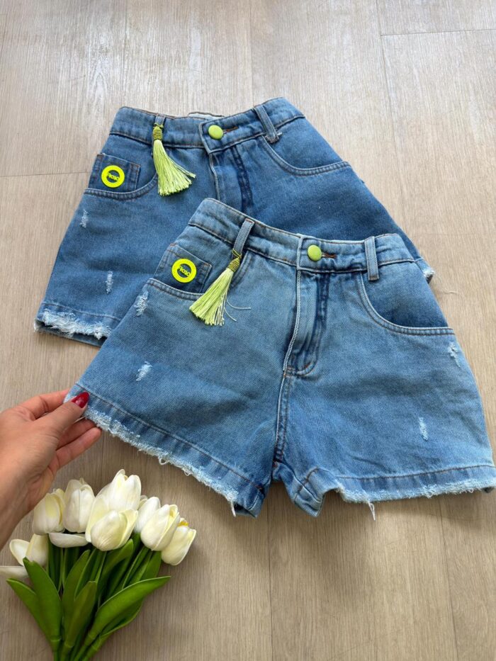 shorts jeans detalhes em verde emi 334715