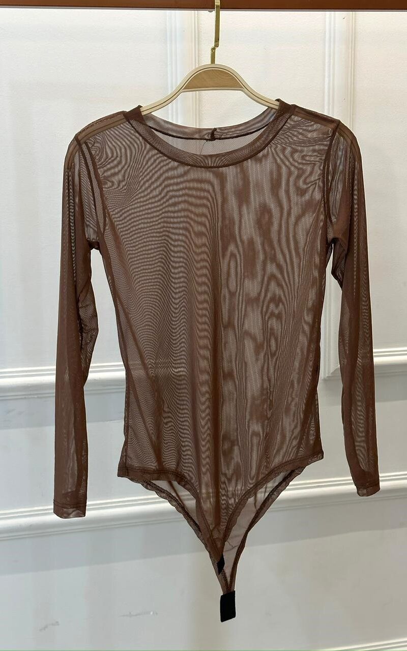 body tule manga longa marrom paula 202655