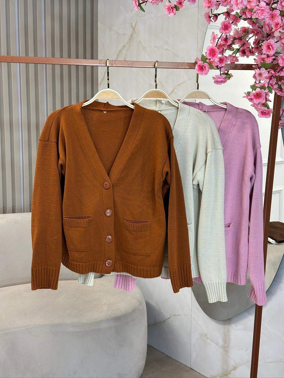 tricot com botÕes angelina