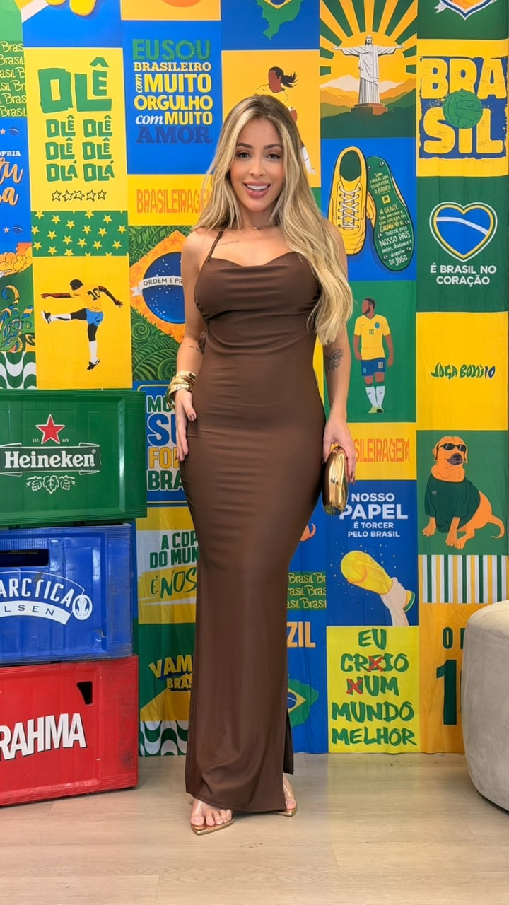 vestido mid com fenda lateral aurora marrom