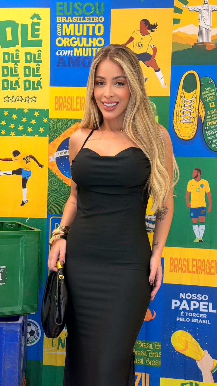 vestido mid com fenda lateral aurora preto