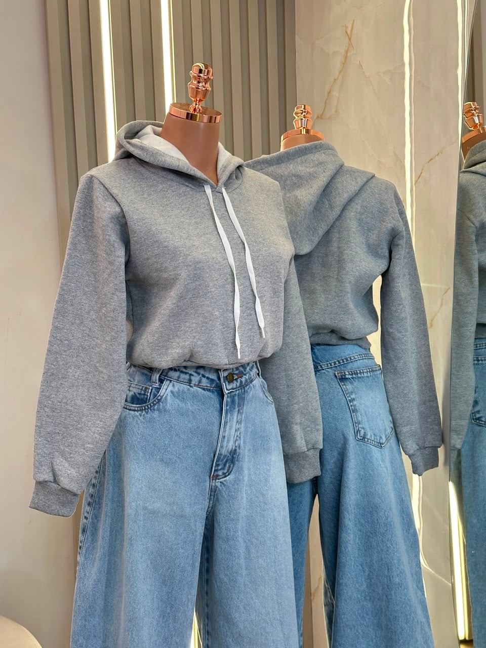 cropped moletom com capuz flanelado azul marinho