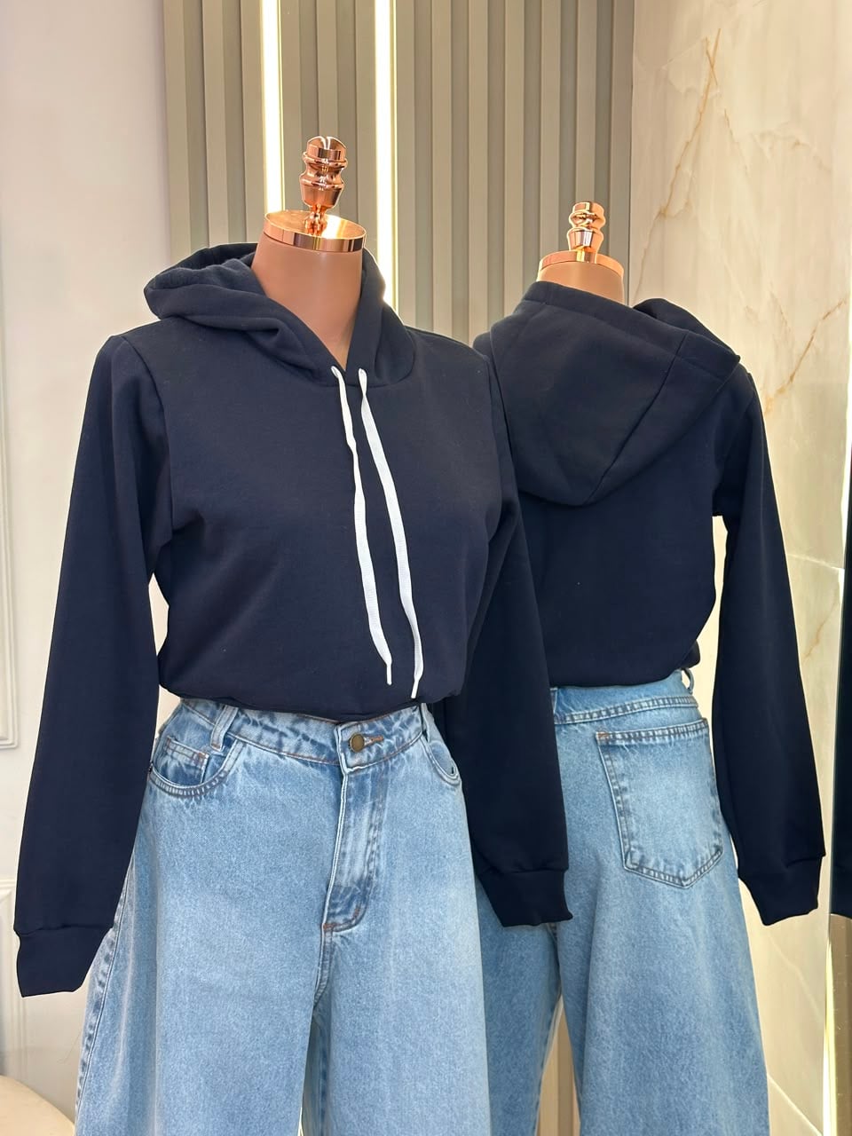 cropped moletom com capuz flanelado azul marinho